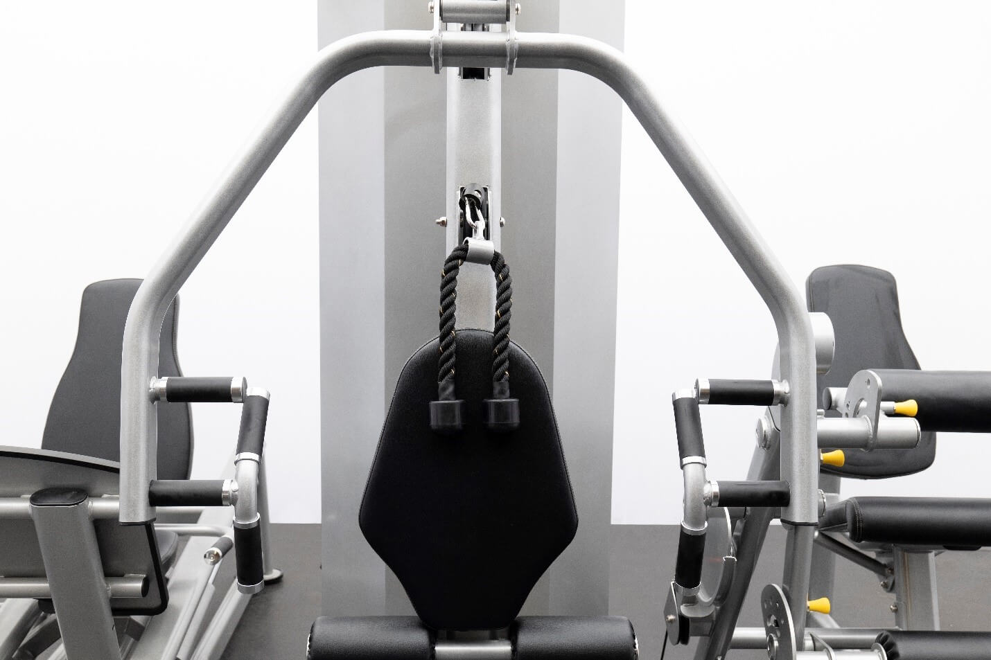 MTI4005 3 Station Multi-Gym (Chest/Back, Leg Extension, Leg Press